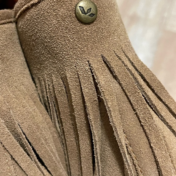 Kookaburra by UGG fringe wedge bootie - Picture 6 of 7